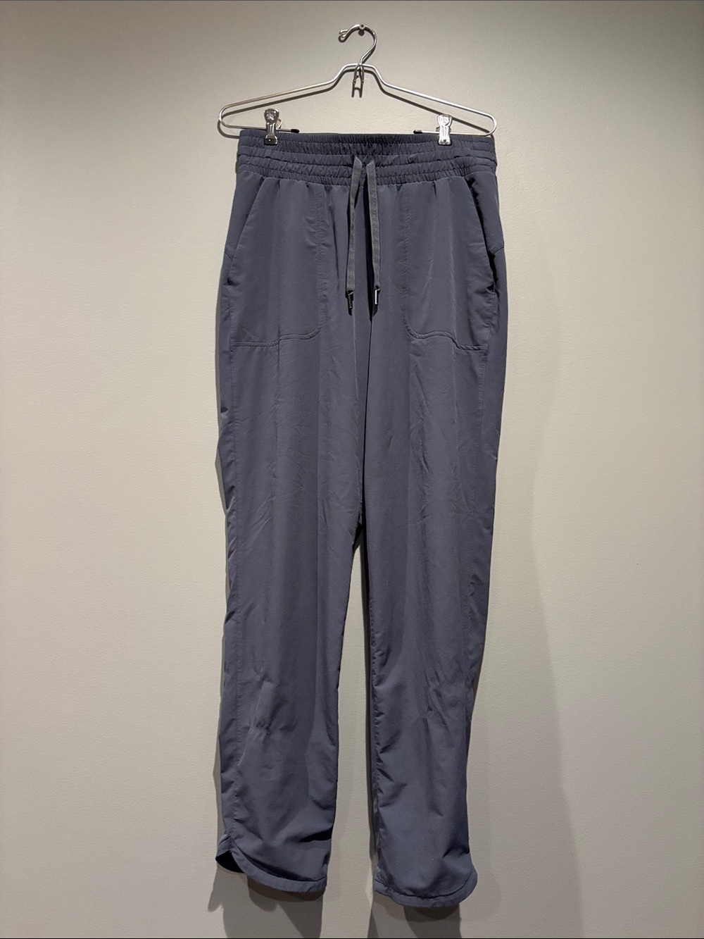 SPANX Women's Slate Jogger Track Pants in Dusty Blue